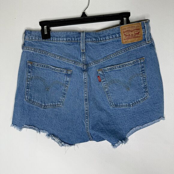 Levi’s 501 Button Fly Jeans Light Wash Straight Leg 33 Classic Vintage Styl - Picture 7 of 9